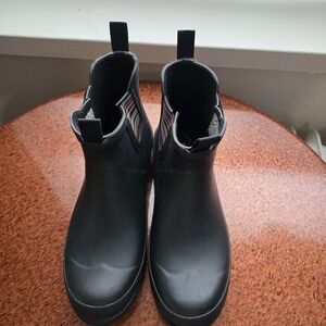 Black Rubber Chelsea Ankle Boots for Women
